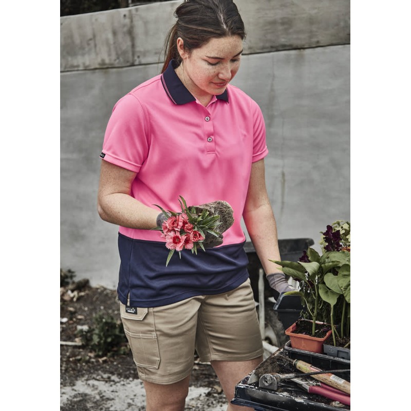 Womens Essential Stretch Cargo Short